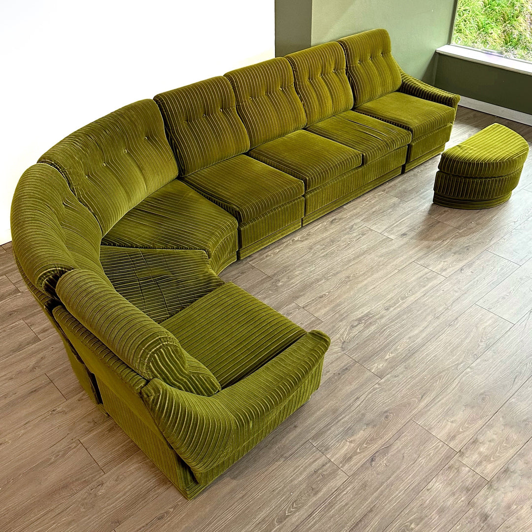 Green lounge