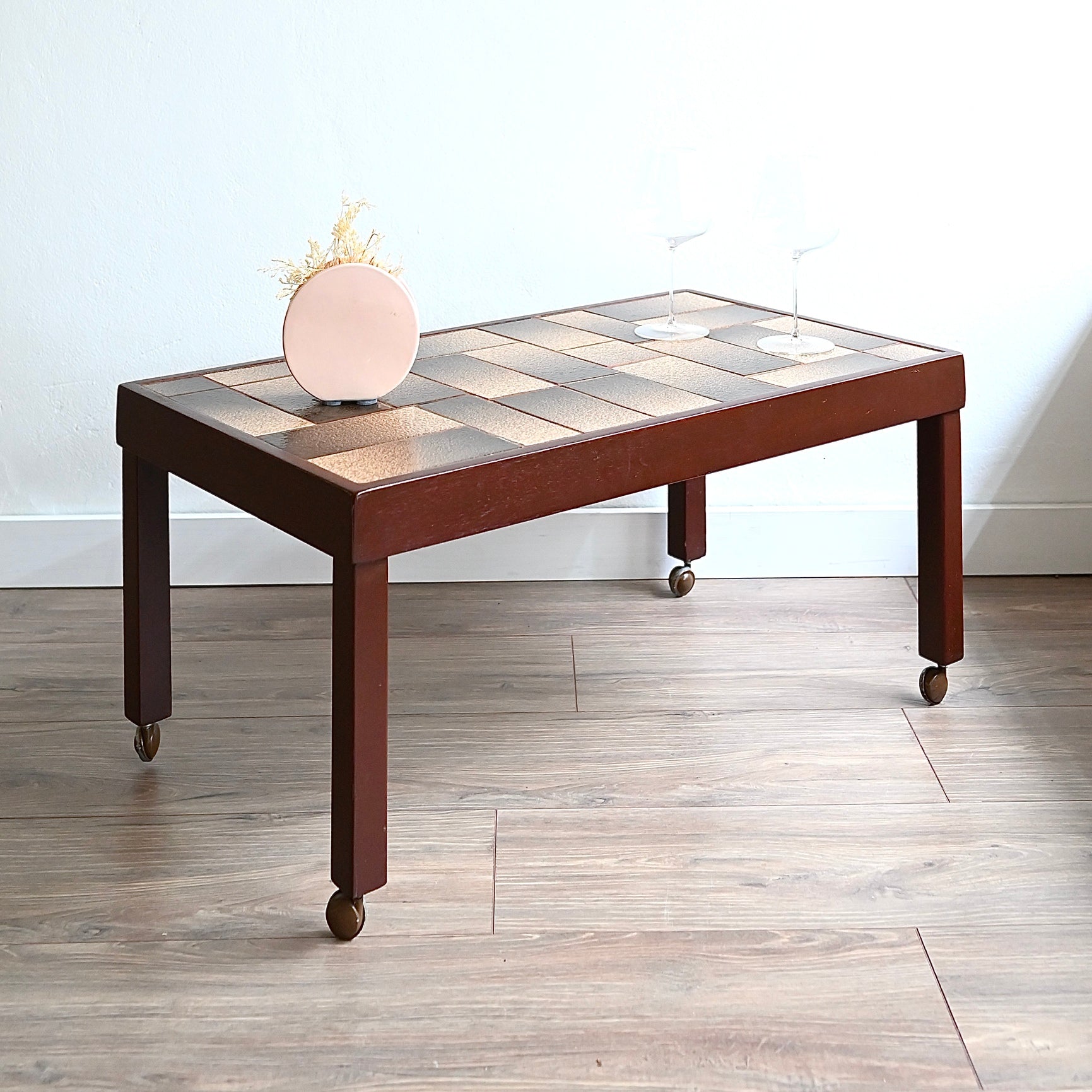 Mid Century Retro Tiled Coffee Table – retro bay