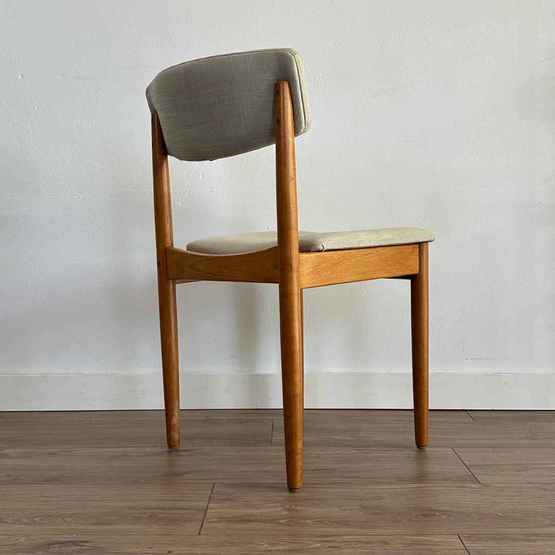 4 x Mid Century Teak Beige Upholstery Dining Chairs by Chiswell