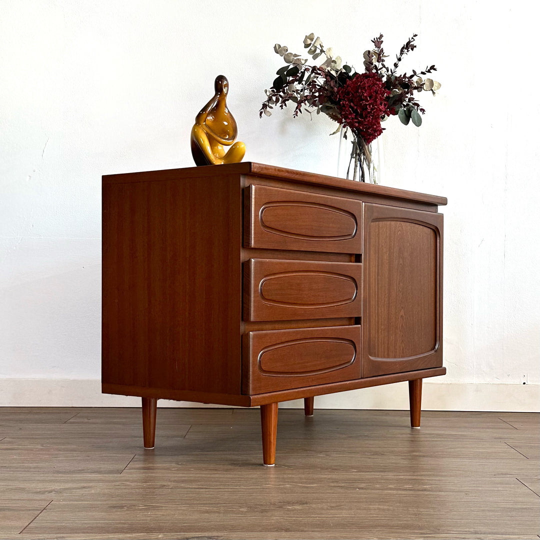 Mid Century Sideboard LP Record Cabinet by Noblett
(with drawers)