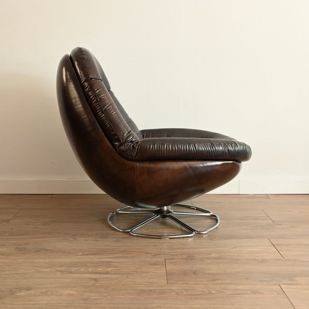 Retro 1970s Swivel Pod Armchair by Namco - multiple available