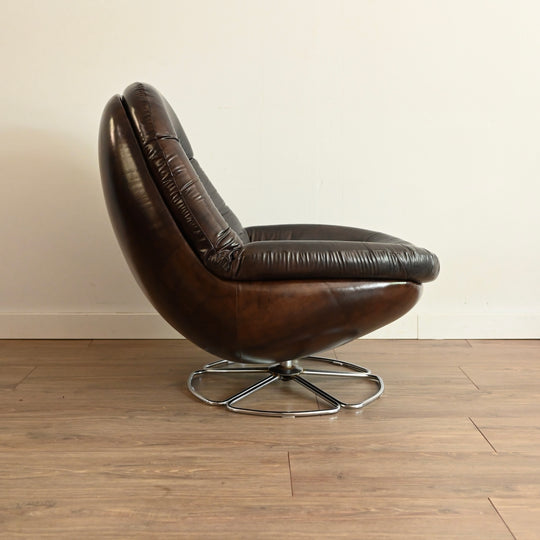 Retro 1970s Swivel Pod Armchair by Namco - multiple available