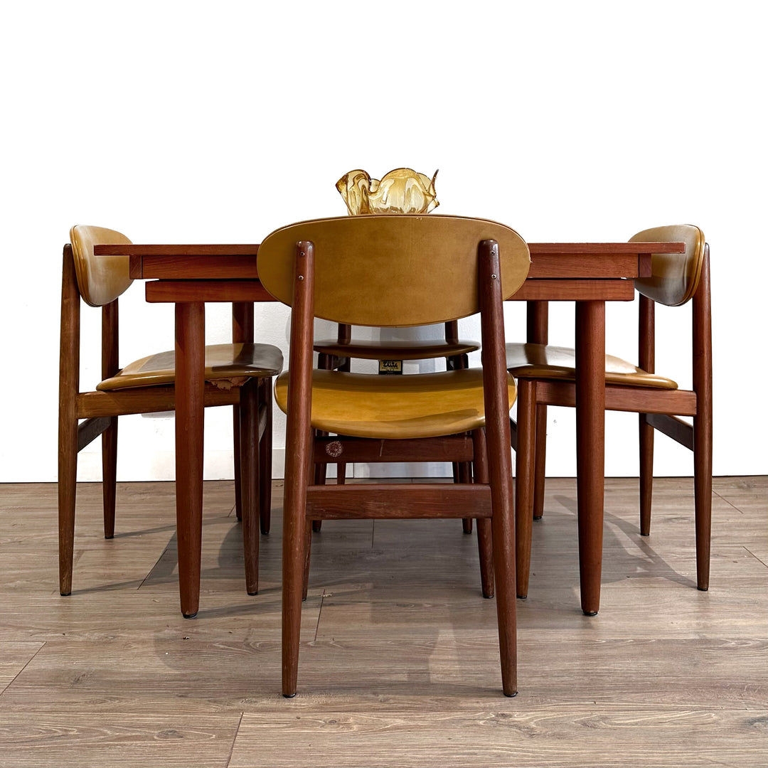 Mid Century Teak Extendable Dining Table by Chiswell