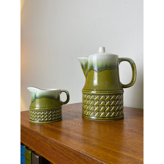 Vintage teapot and milk jug made in Japan