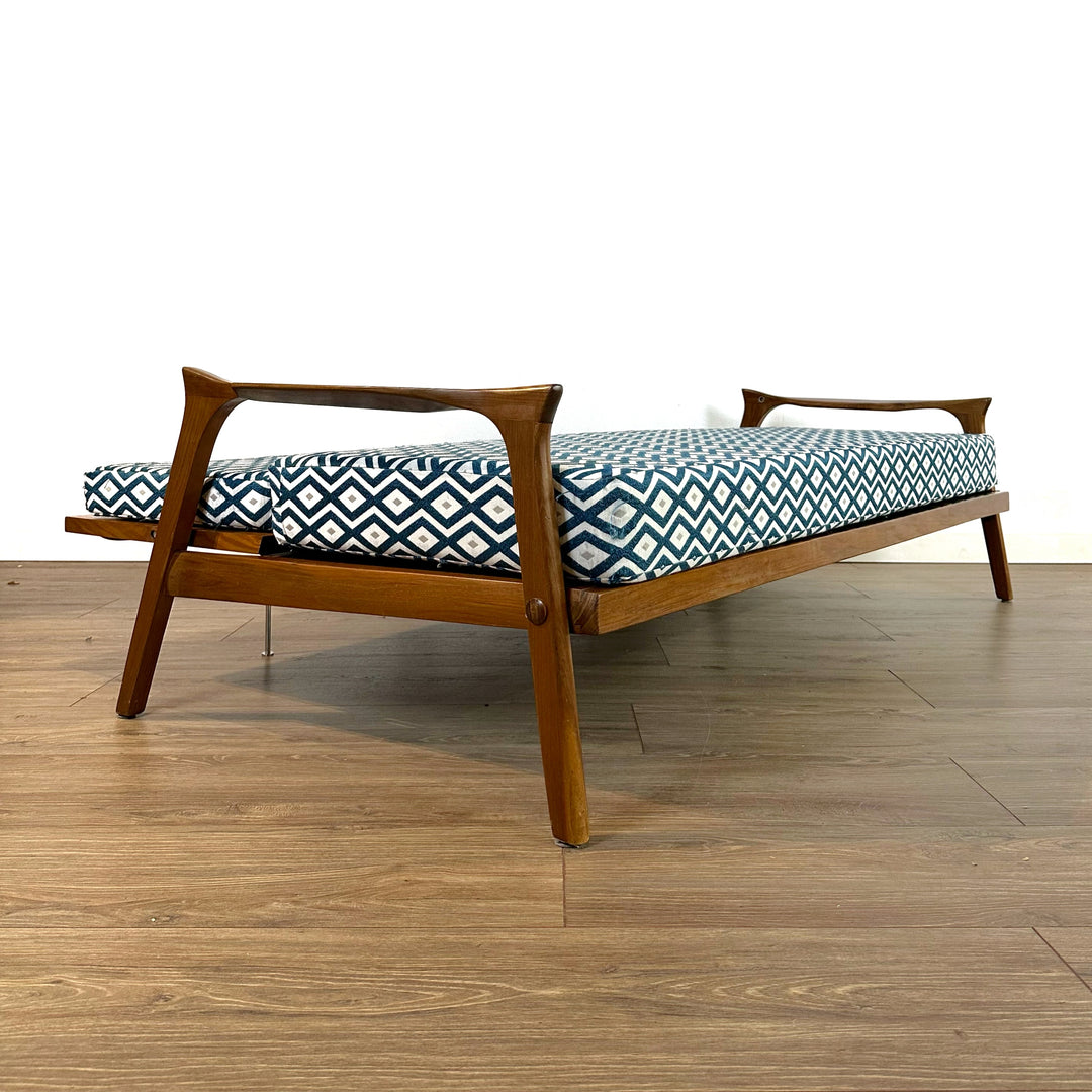 Mid Century Danish De Luxe "Inga" lounge and daybed