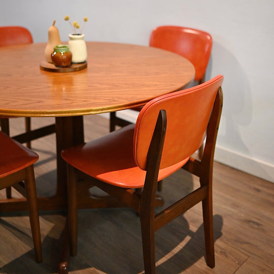 Mid Century Round Pedestal Dining Table