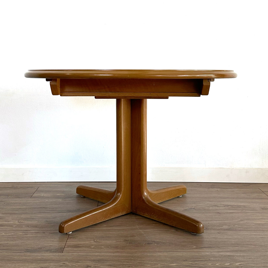 Mid Century Round Extendable Dining Table