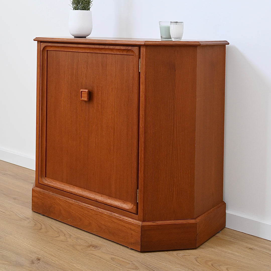 Parker Teak Mid Century Sideboard Console Hallway Cabinet