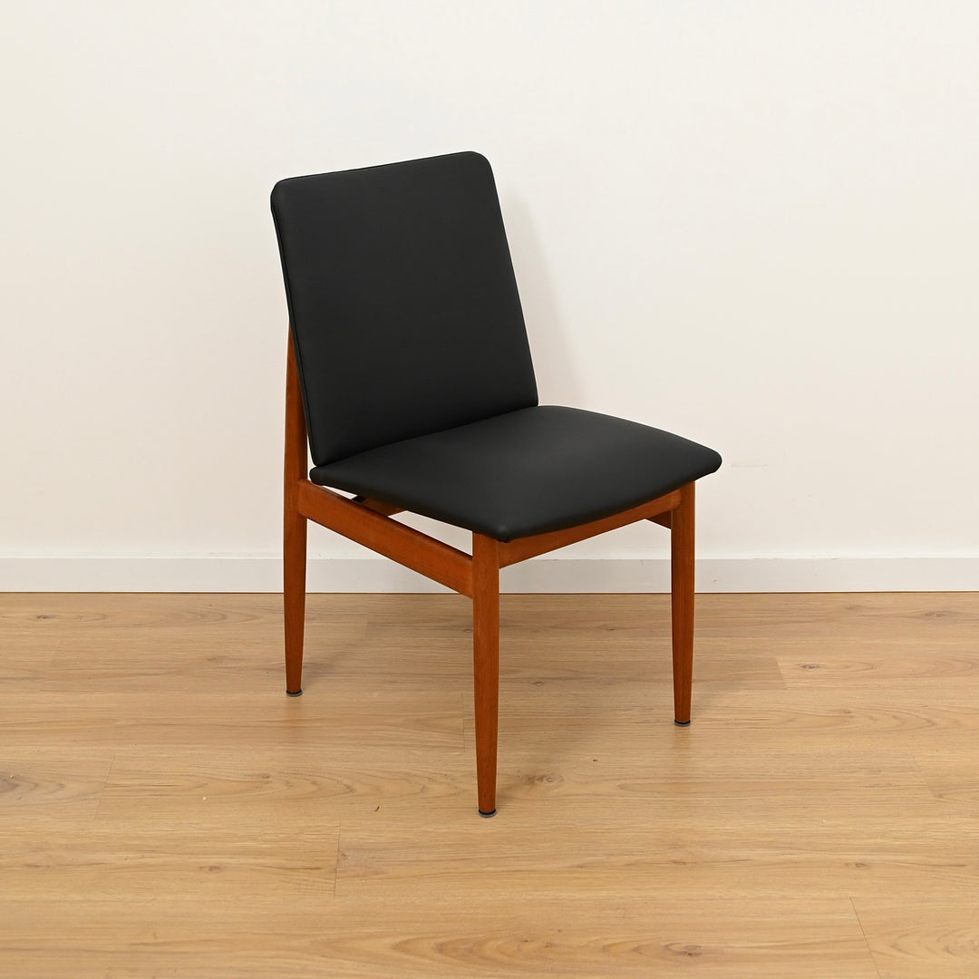 6x Parker Teak Mid Century 'Ballarat' Dining Chairs with Black Leather Upholstery
