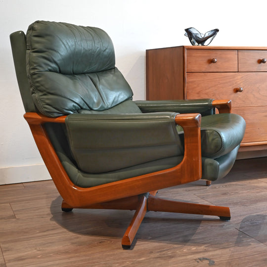 Mid Century Retro Tessa T21 Swivel Armchair and Ottoman