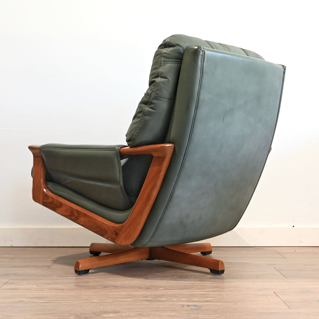 Mid Century Retro Tessa T21 Swivel Armchair and Ottoman