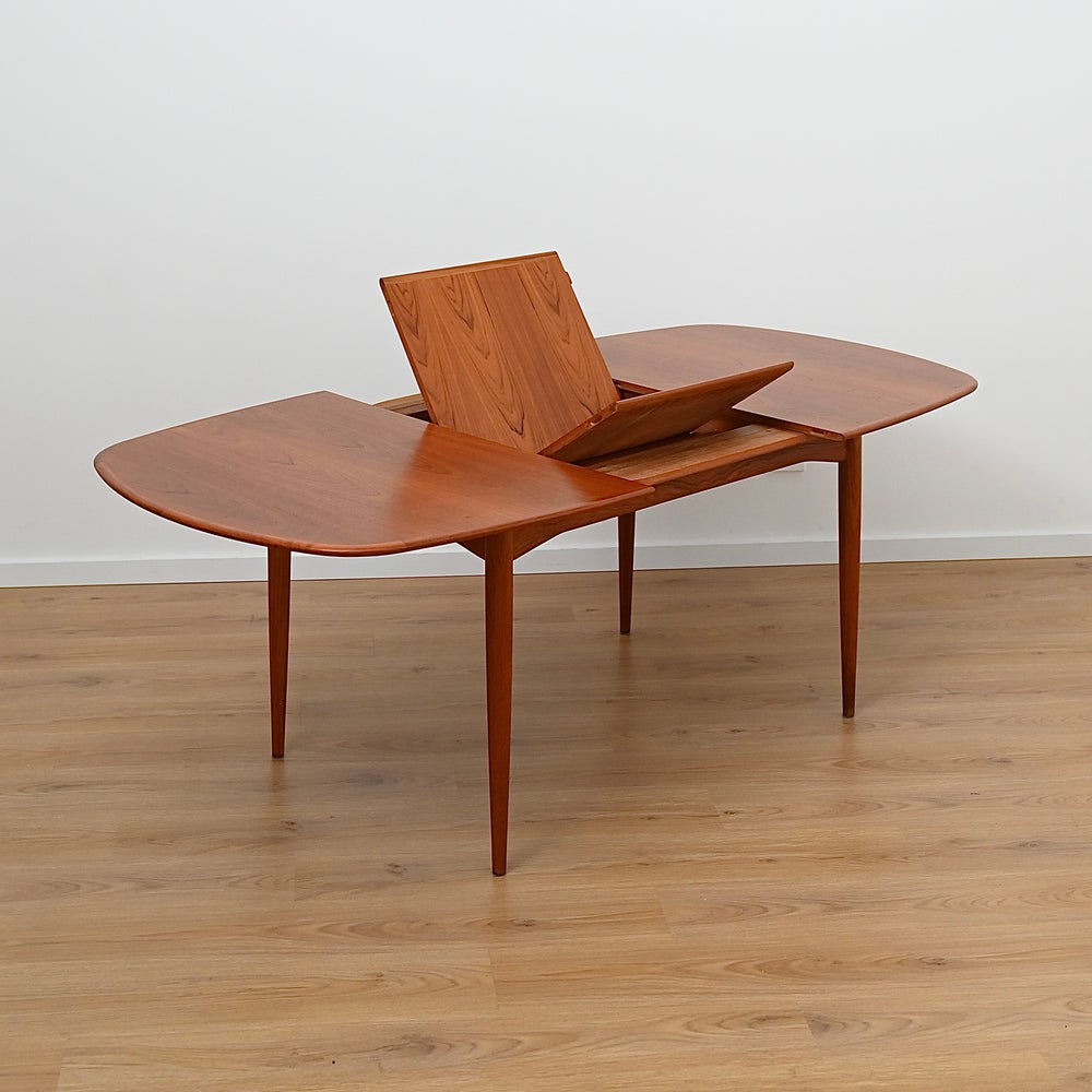 Parker Teak Elliptical D end Extendable Dining Table