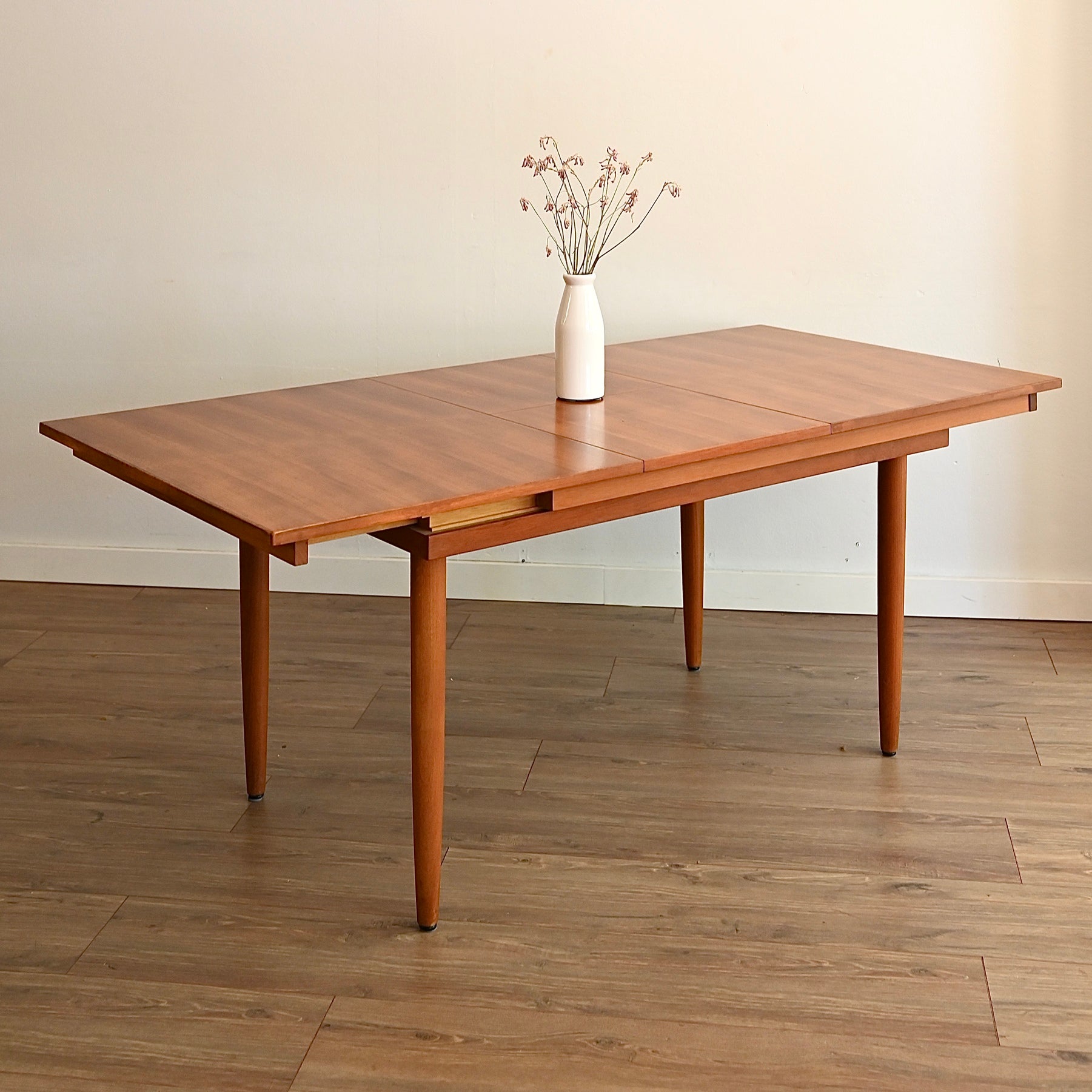Mid Century Teak Extendable Dining Table by Chiswell – retro bay