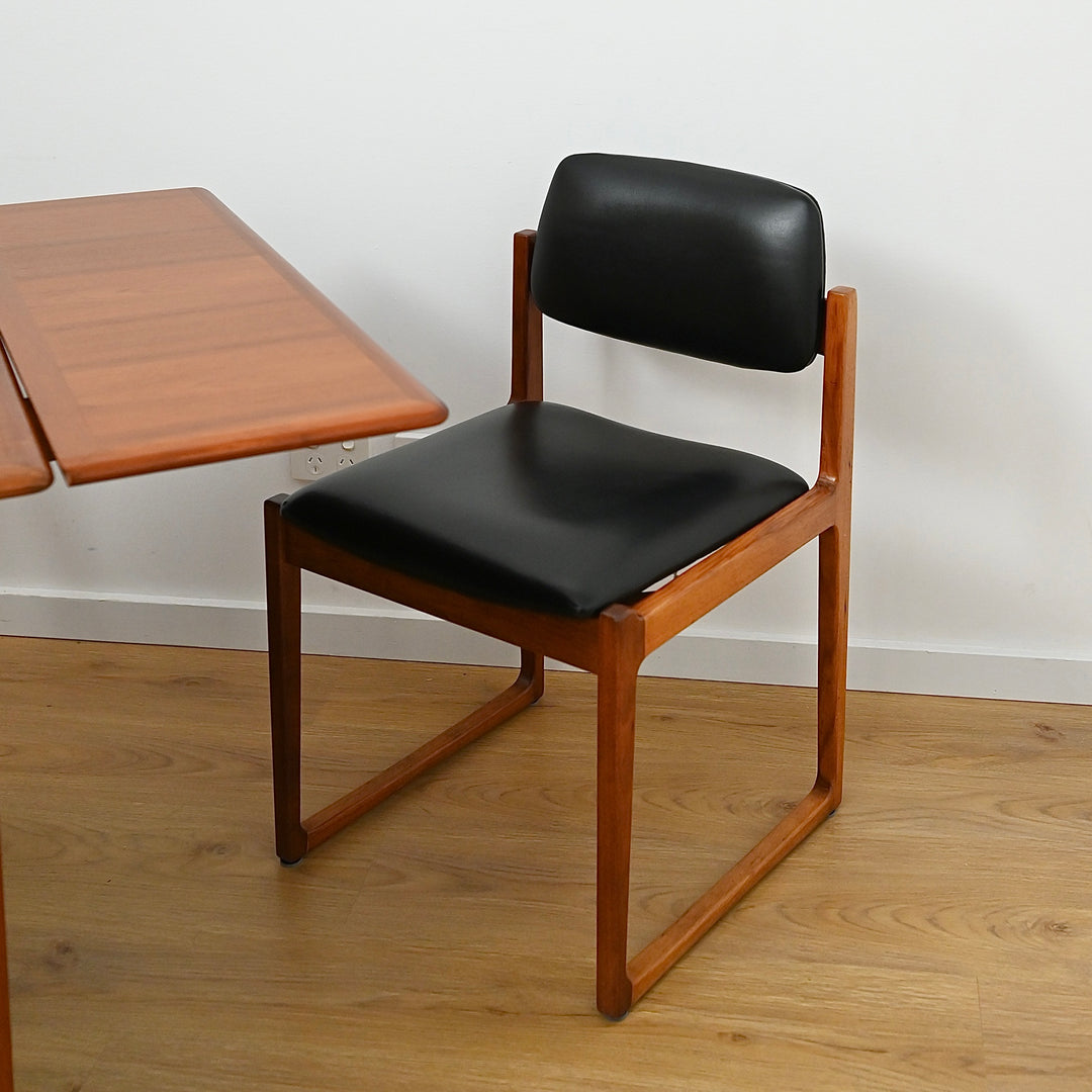 4x Gerald Easden for Module Melbourne Sled Dining Chairs 