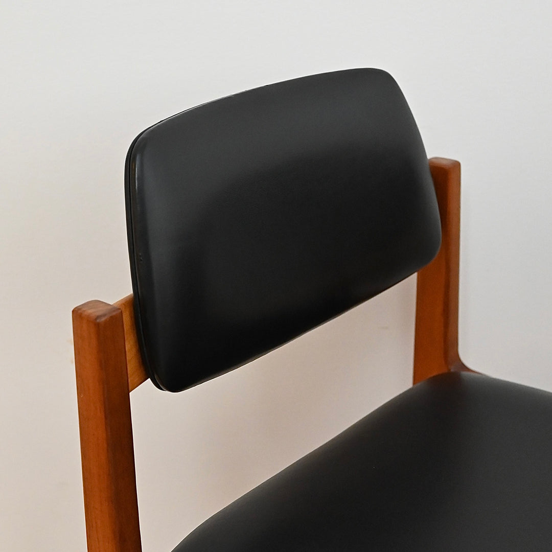 4x Gerald Easden for Module Melbourne Sled Dining Chairs 