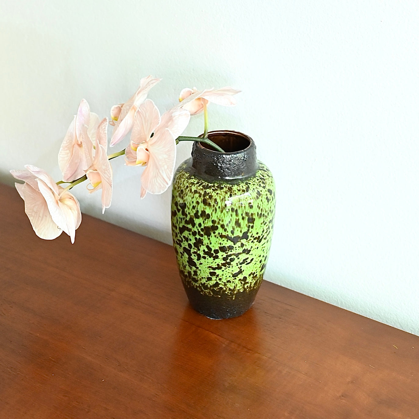 Mid Century Retro Medium Ceramic Vase