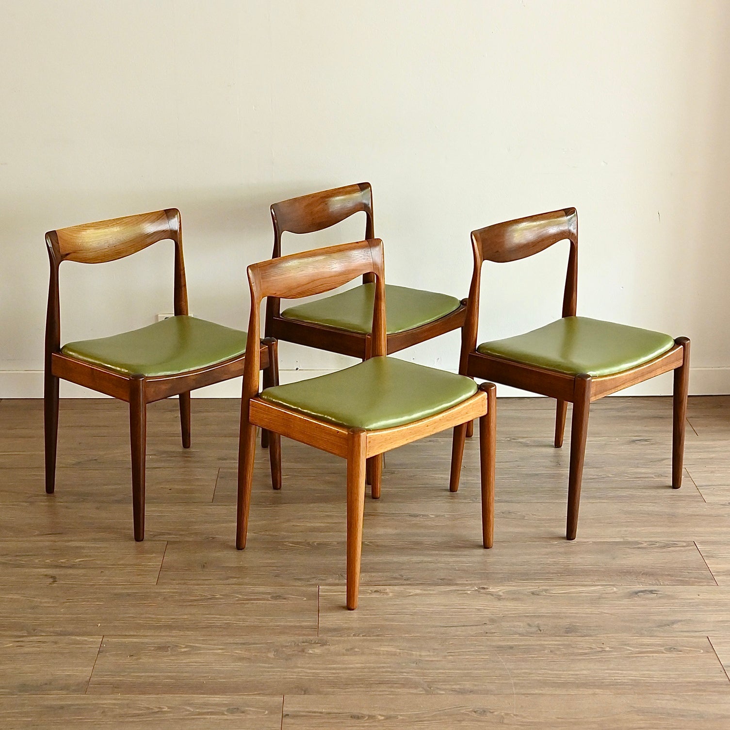 4x Mid Century Dining Chairs by Danish de Luxe