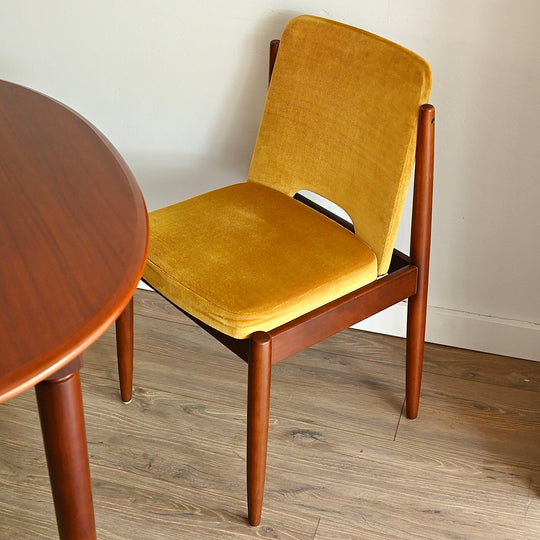 Mid Century CRO Dining Setting Table and Chairs