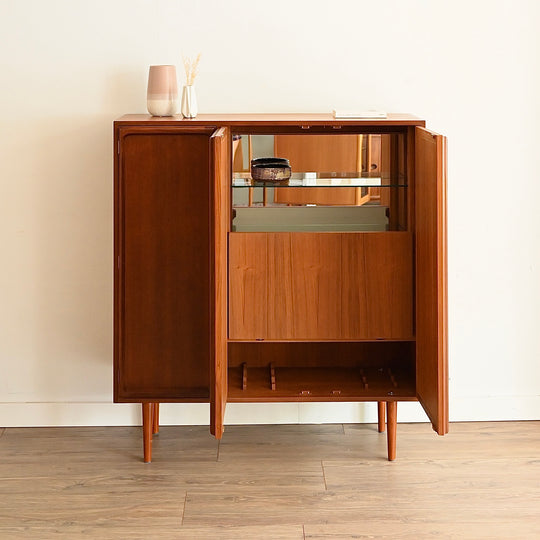 Mid Century Teak Sideboard Buffet Credenza Bar Drinks Cabinet