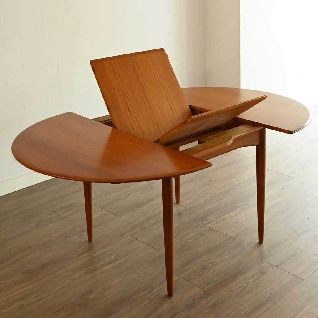Parker Mid Century Teak Round Extendable Dining Table