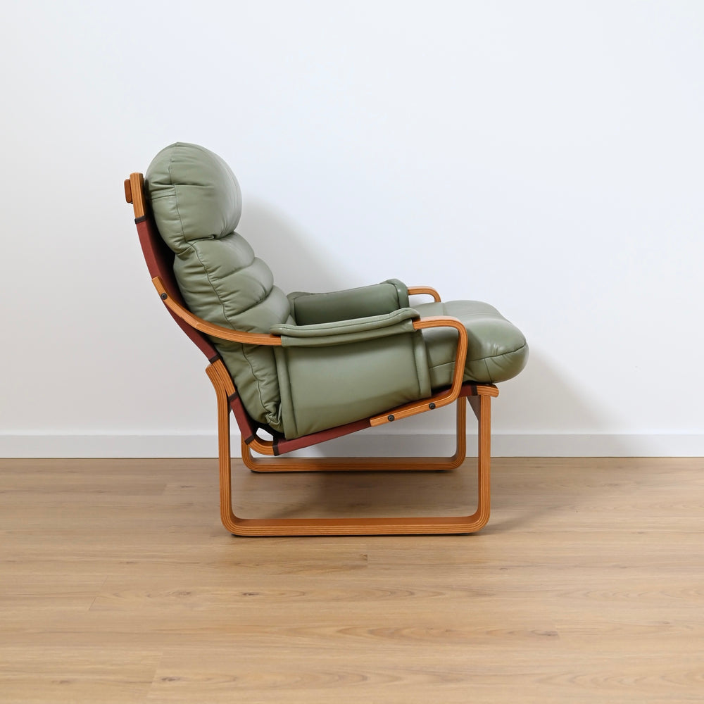 Mid Century Tessa T8 Leather Armchair and Ottoman