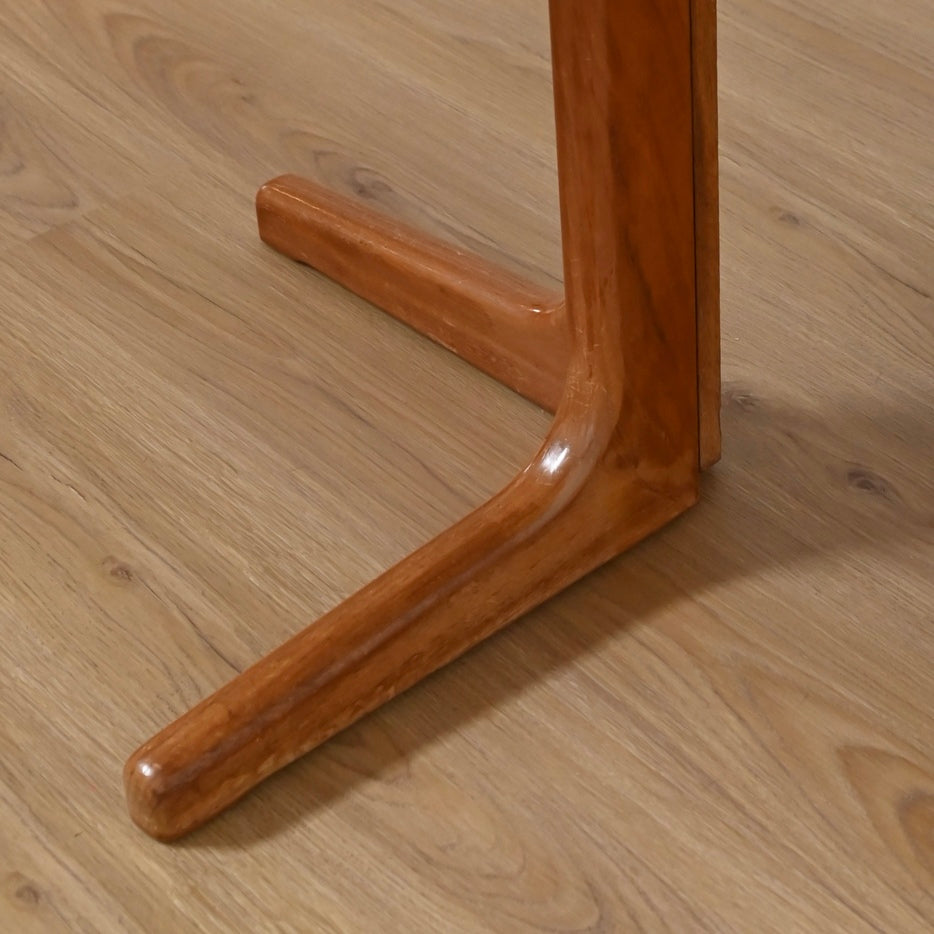 Mid Century Teak Extendable Round Dining Table