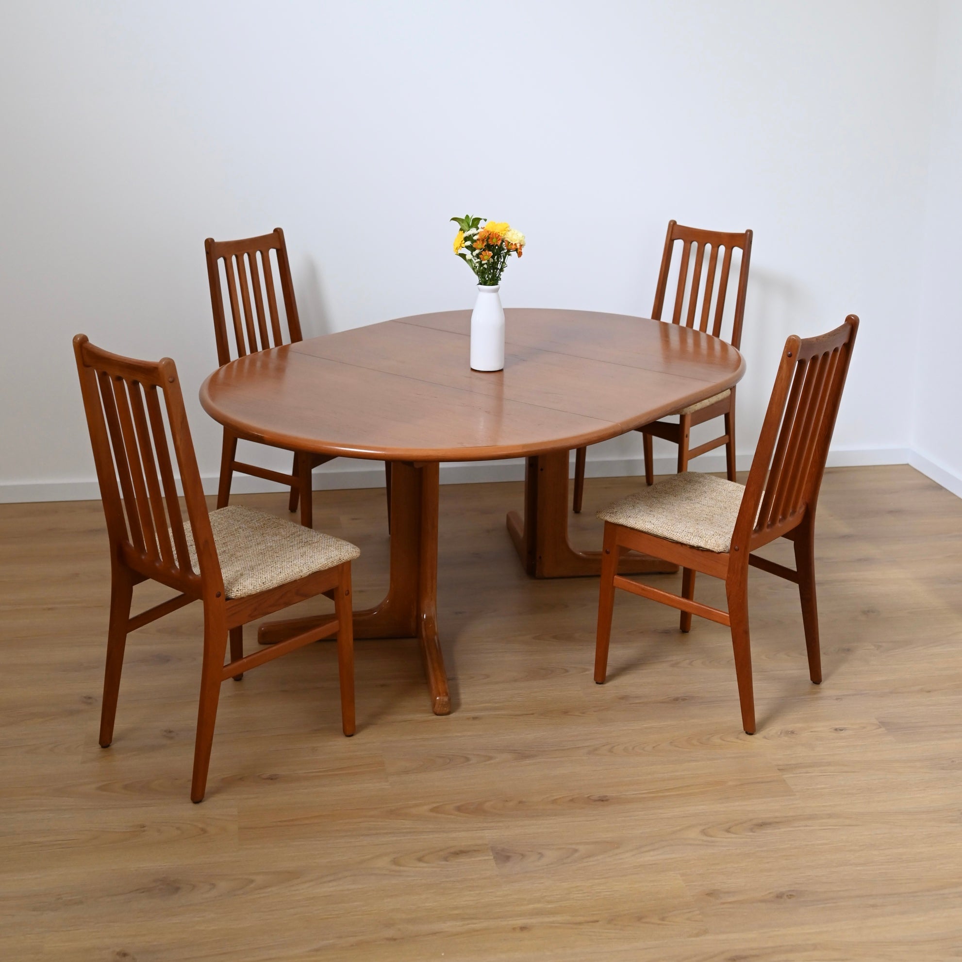 Mid Century Teak Extendable Round Dining Table