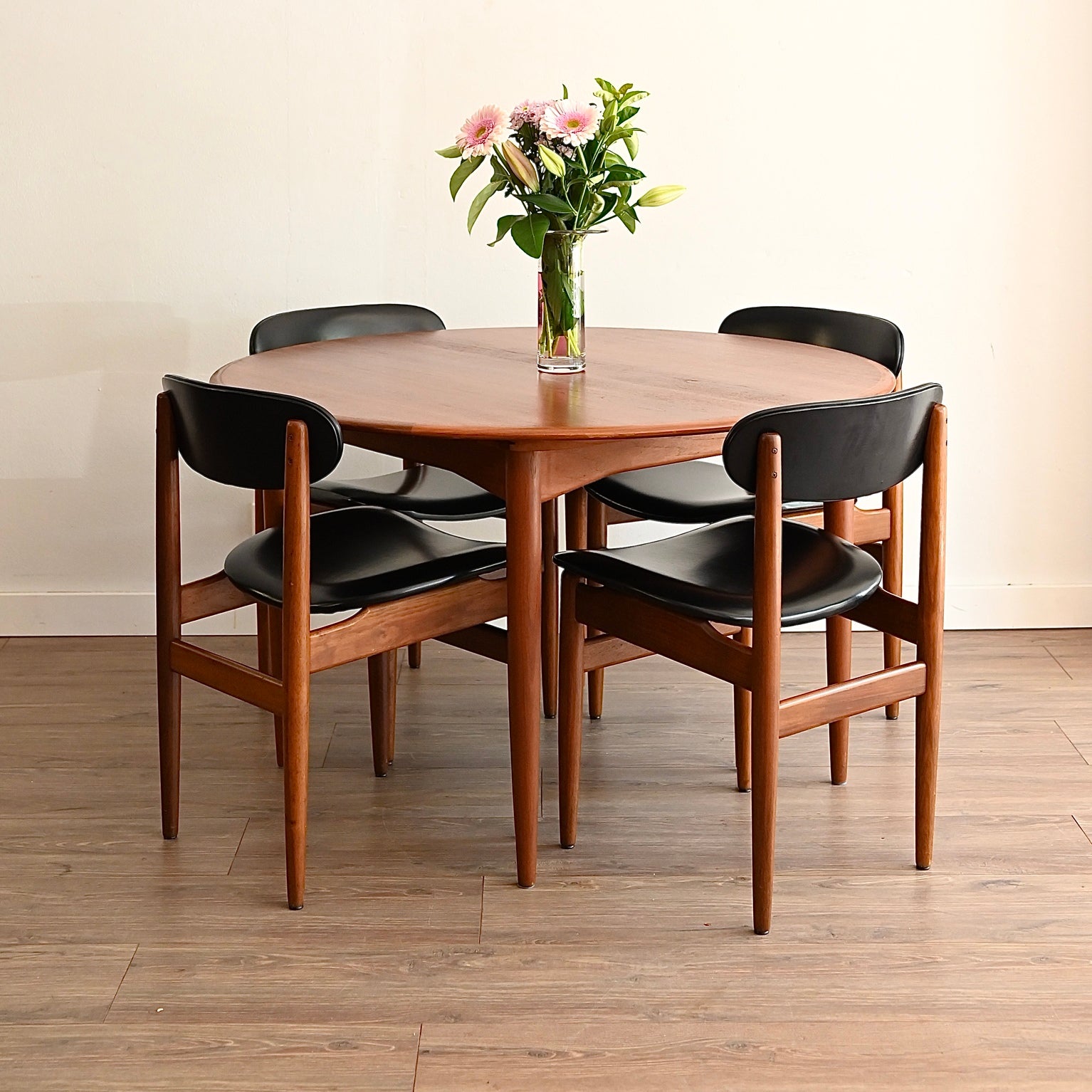 6x Mid Century Teak Black Vinyl Dining Chairs by Elite
