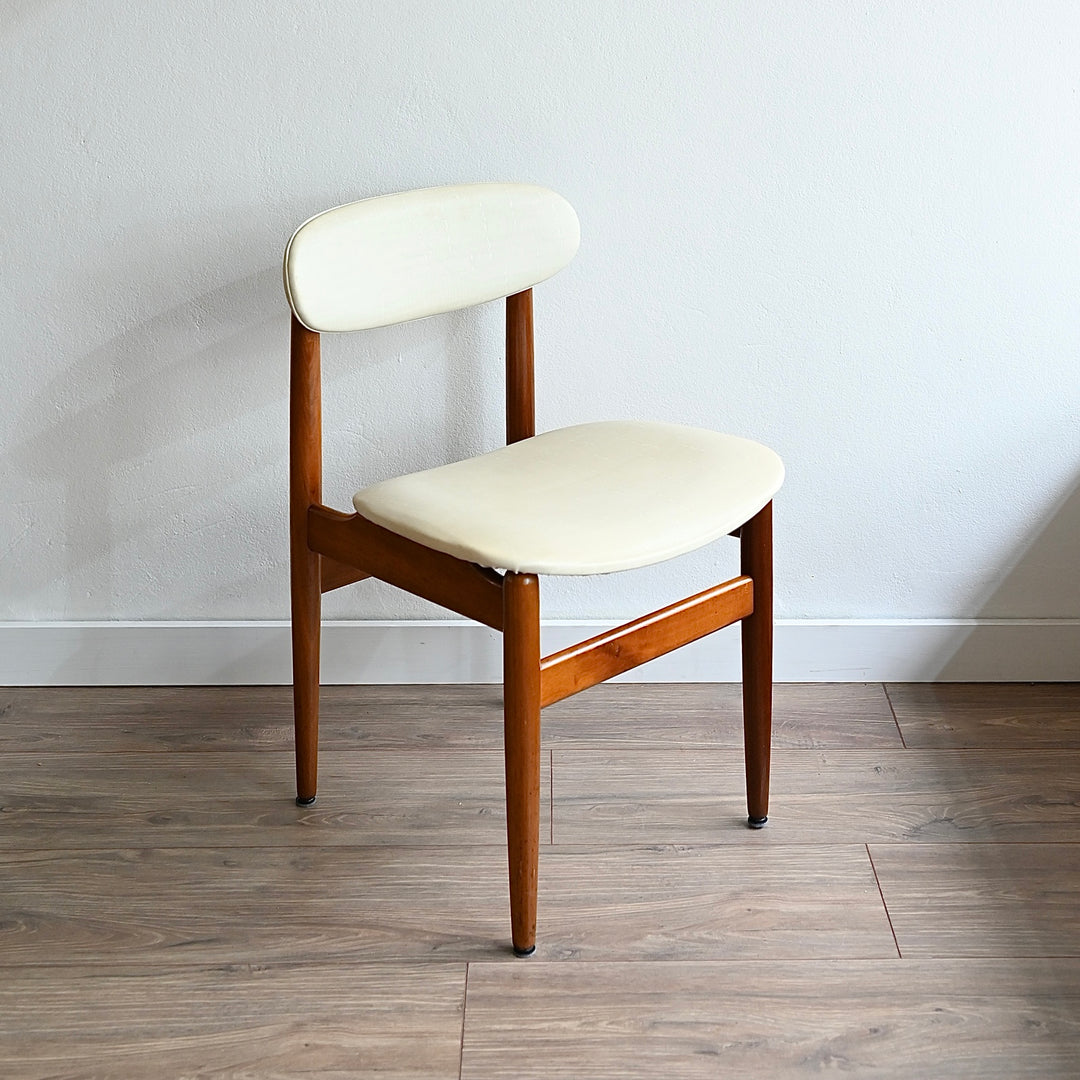 6x Mid Century Teak White Vinyl Dining Chairs by Elite