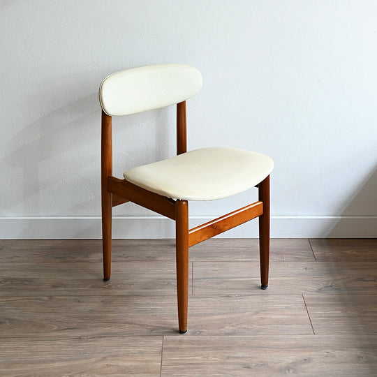 6x Mid Century Teak White Vinyl Dining Chairs by Elite
