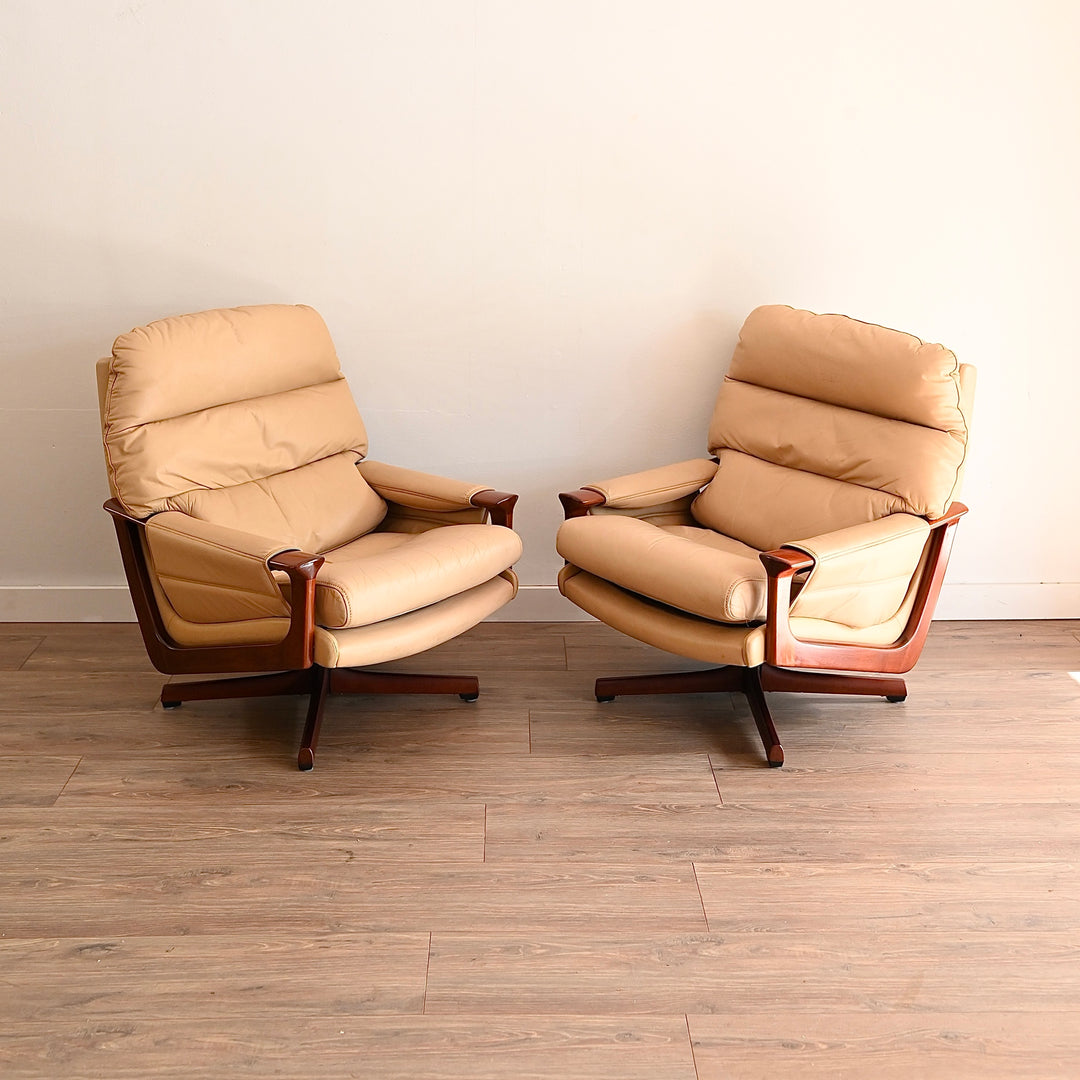 Mid Century Tessa T21 Leather Swivel Armchair