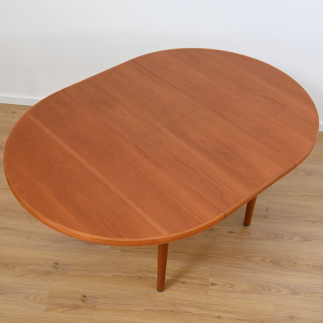 Mid Century Teak Round Extendable Dining Table by Chiswell