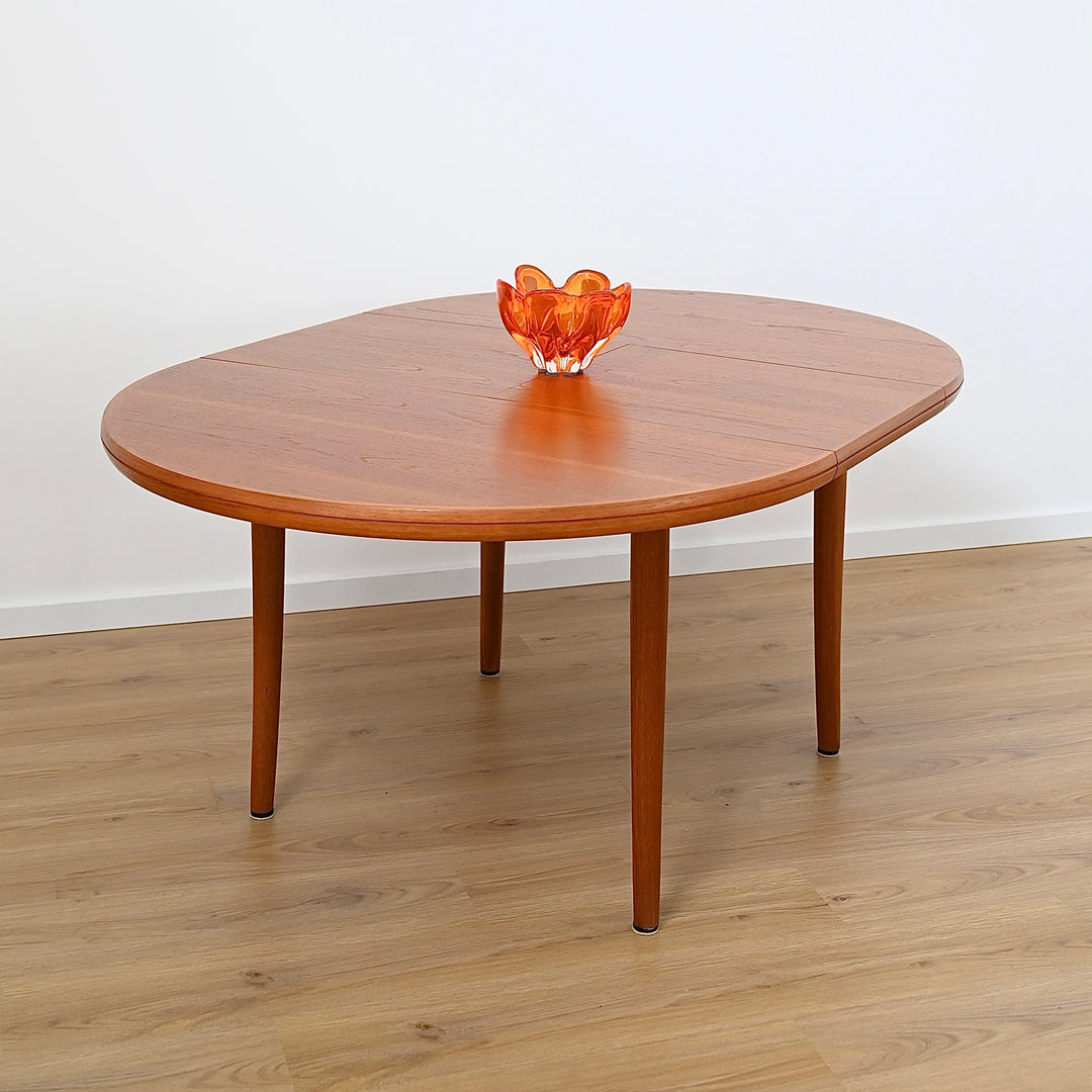 Mid Century Teak Round Extendable Dining Table by Chiswell