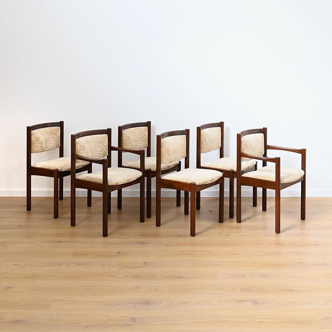 Mid Century Dining Setting Chairs and Extendable Dining Table by Chiswell