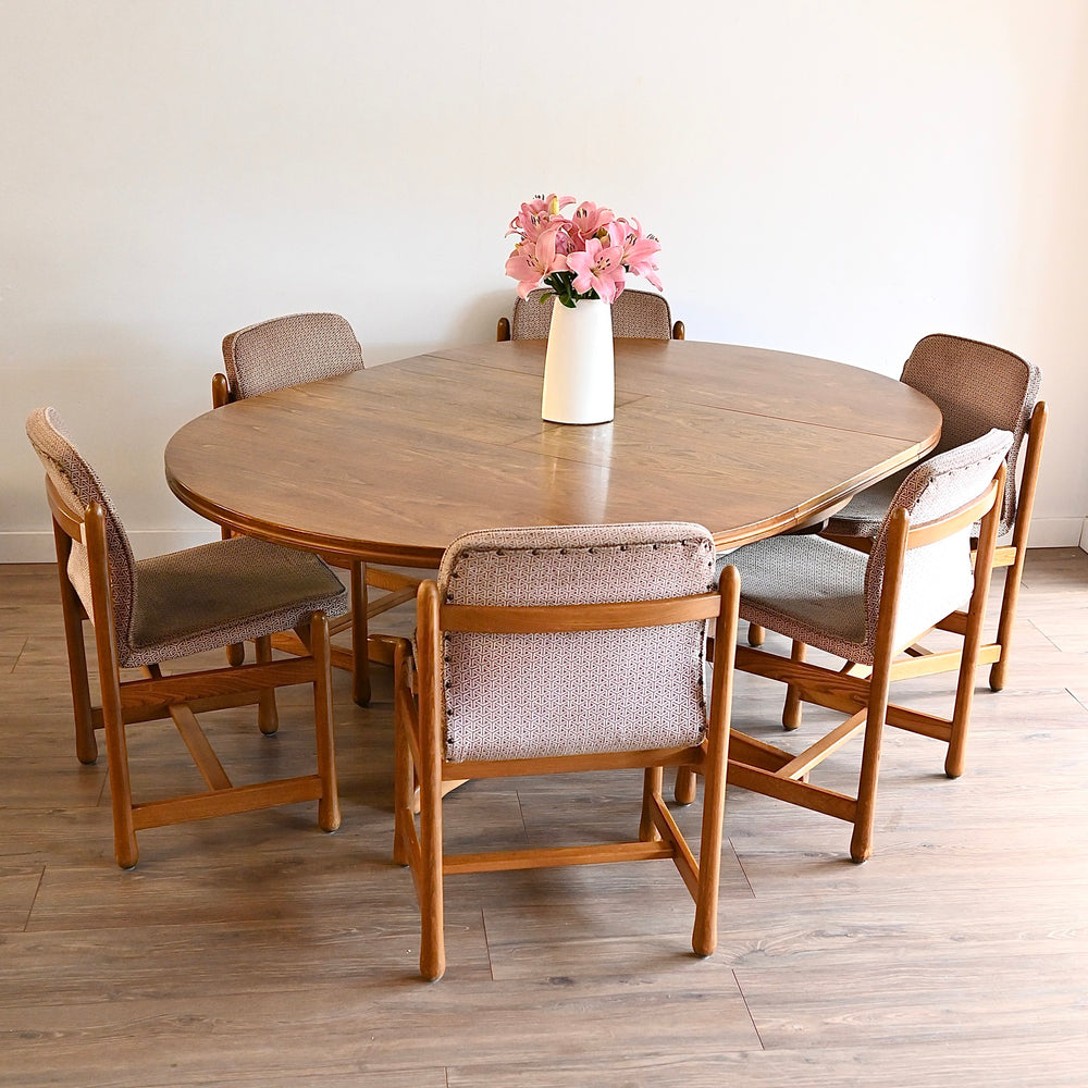 Mid Century Vintage Oak Extendable Dining Table and Chairs