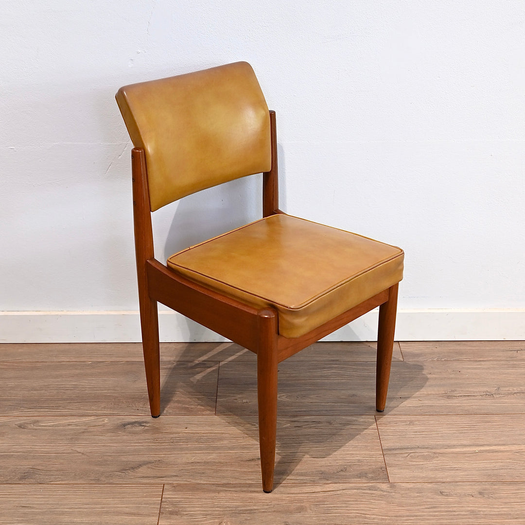 6 x Mid Century Teak Mustard Vinyl Dining Chairs by Chiswell