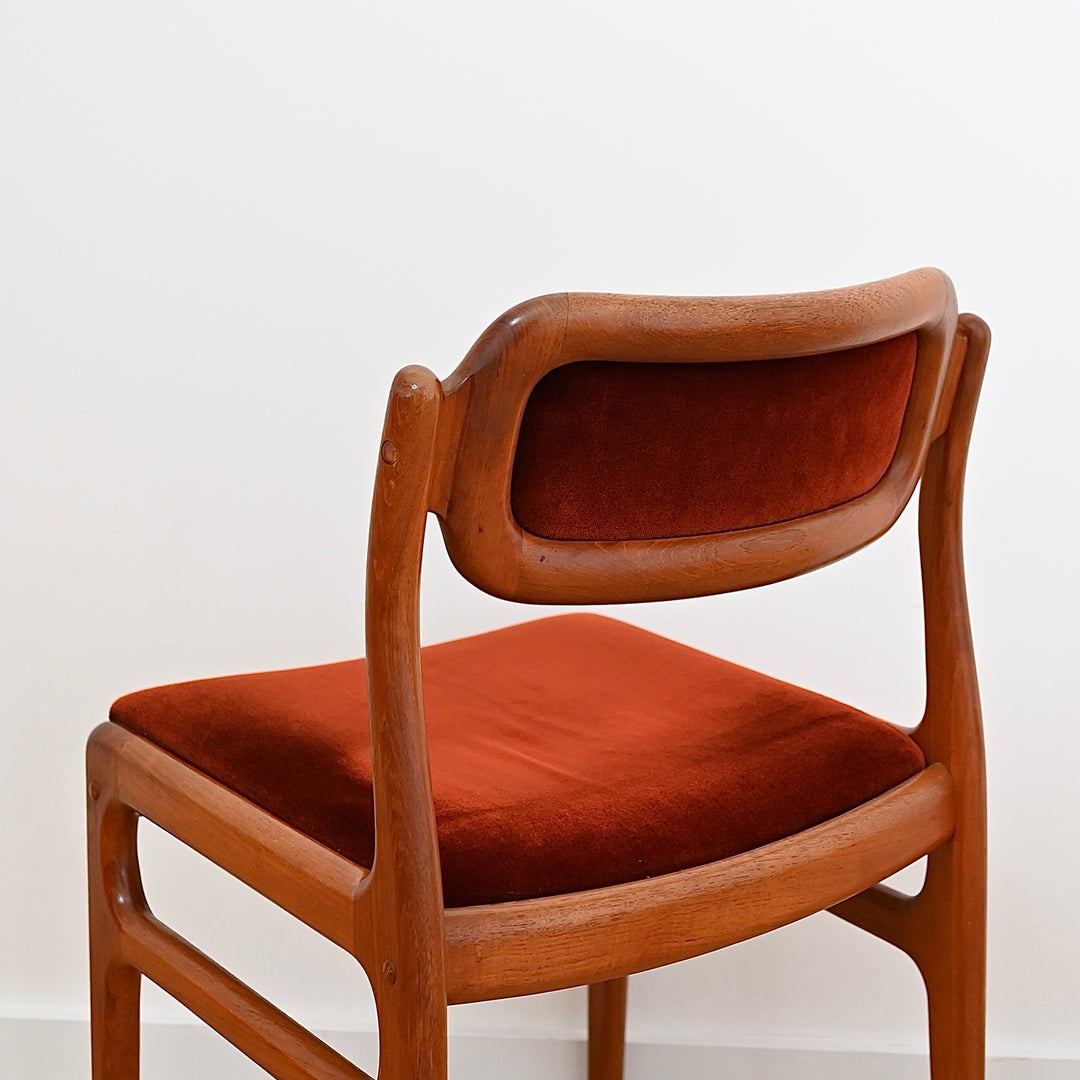 6x Johannes Andersen Teak and Terracotta Dining Chairs