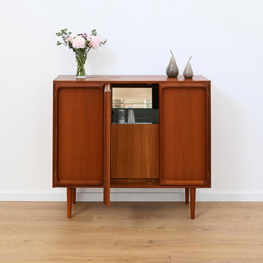 Mid Century Teak Sideboard Credenza Bar Cabinet by Chiswell