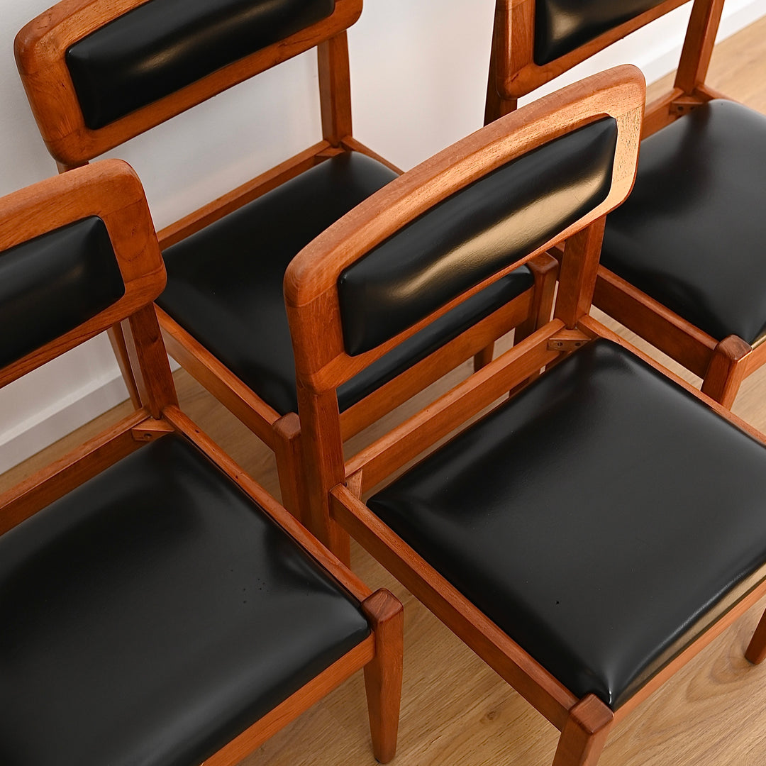 4x Mid Century Teak and Black Vinyl Dining Chairs by Wrightbilt