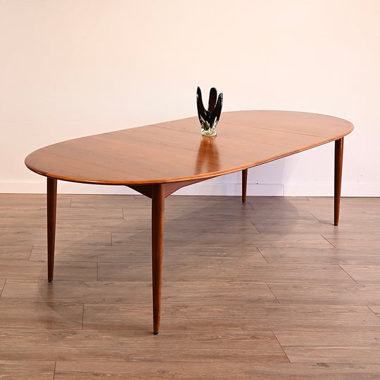 Parker Nordic Oval Extension Dining Table