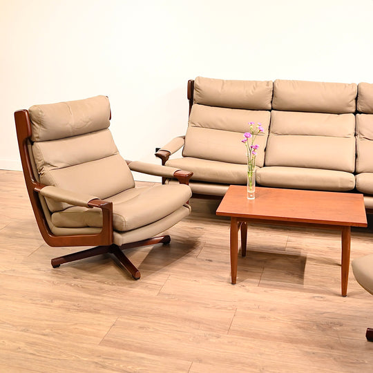 Vintage Tessa T21 Delmont Leather Lounge Suite