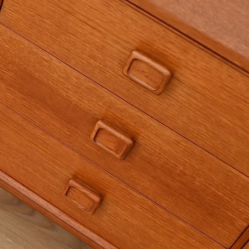 Parker Square Handle Bedside Table Chest of 3 drawers