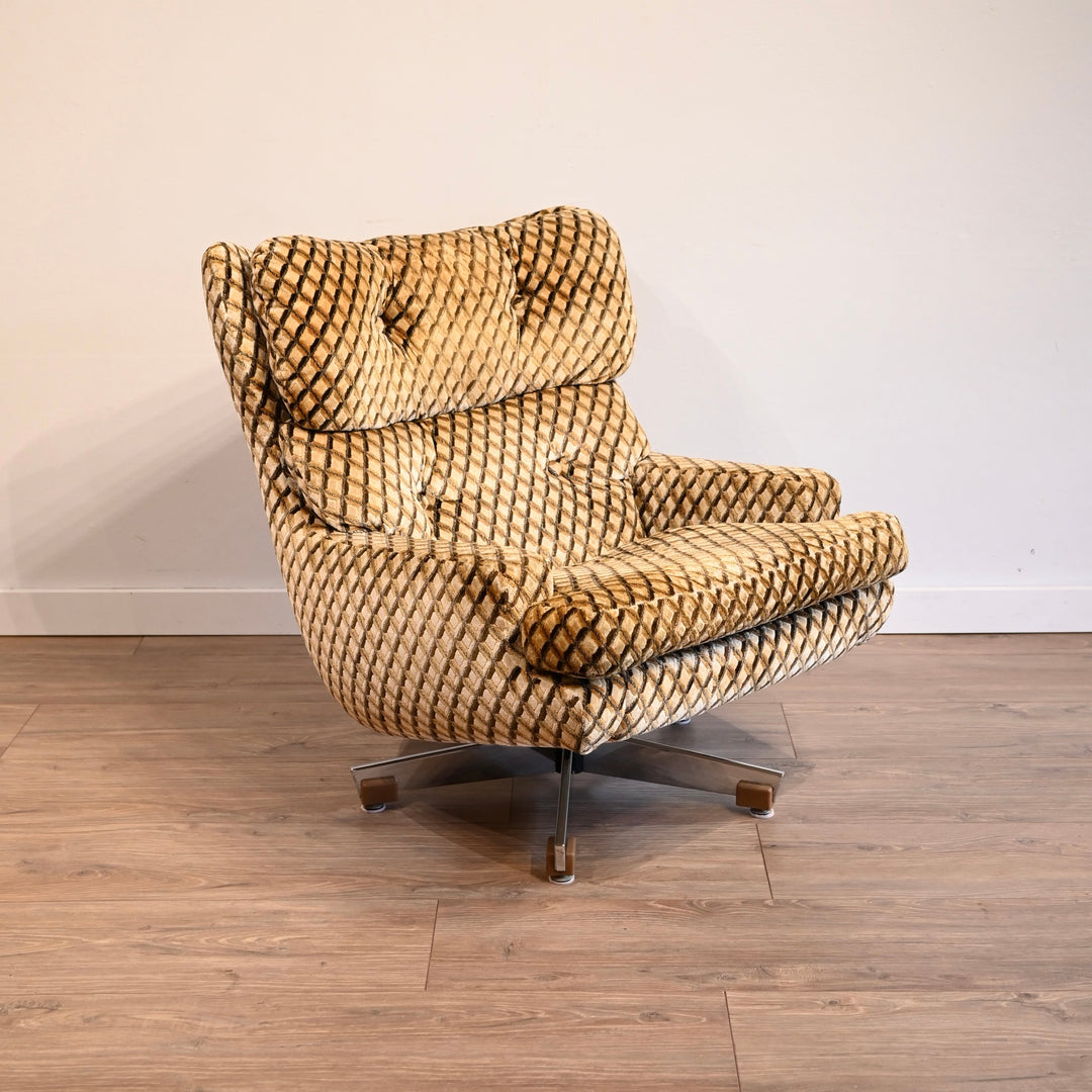 Mid Century Retro Swivel Arm Chair