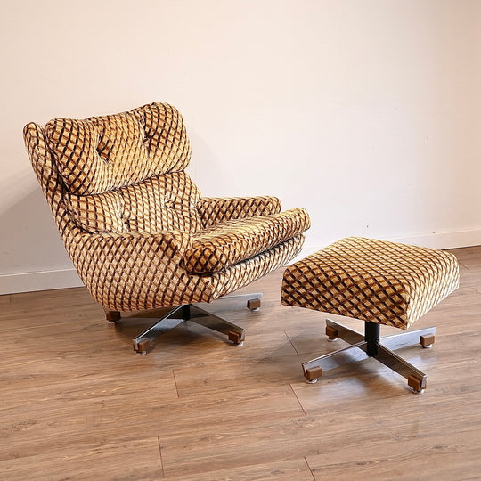 Mid Century Retro Swivel Arm Chair