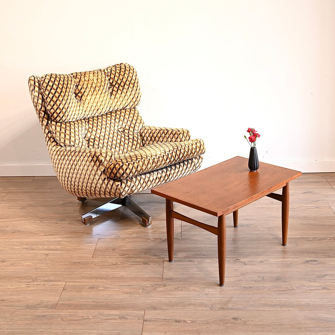 Mid Century Retro Swivel Arm Chair