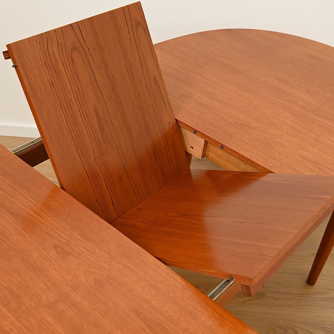 Mid Century Teak Extendable Dining Table by Chiswell