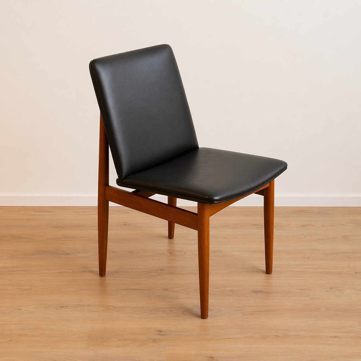 [PRE-ORDER – 20% DEPOSIT] 4x Parker Teak Mid Century 'Ballarat' Dining Chairs